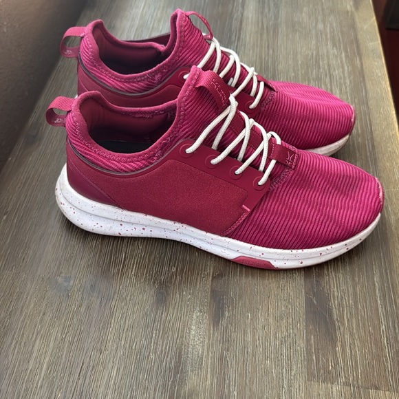 Kuru Atom Cloud Shoes Womens Size 10 Pink Running Athletic Sneakers